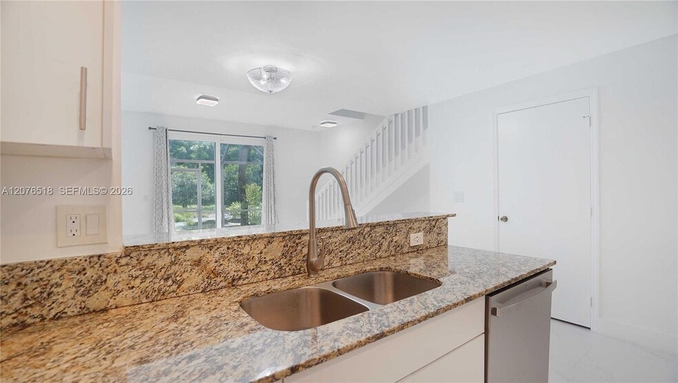 Building Photo - 1492 Veracruz Ln