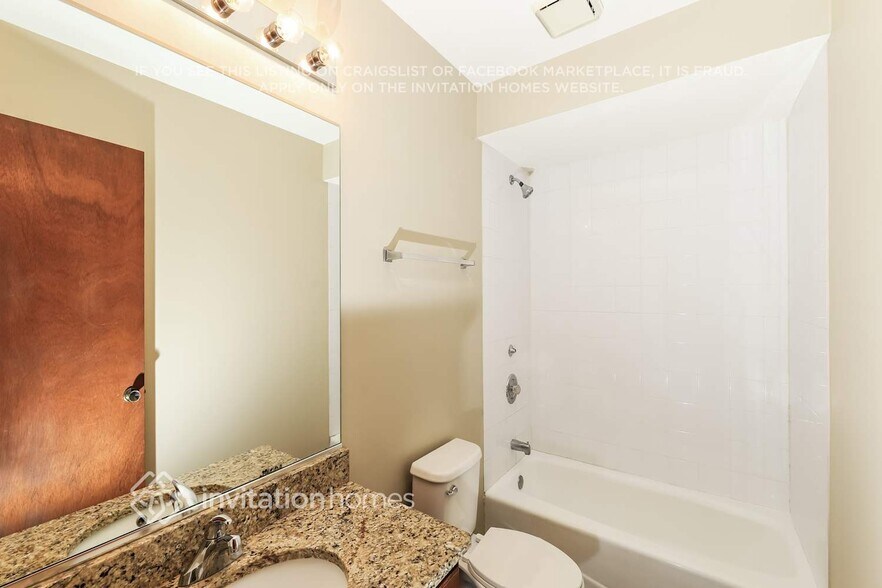 Building Photo - 17837 66th Ave