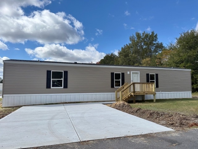 Primary Photo - 549 Canterbury Ct