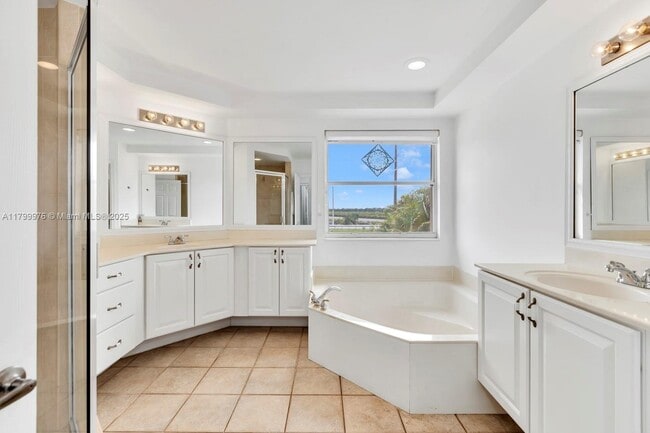 Building Photo - 12686 Little Palm Ln
