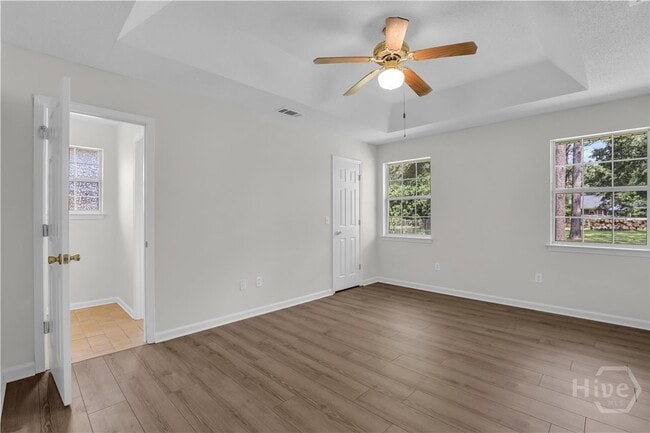 Building Photo - 129 Jennifer Cir