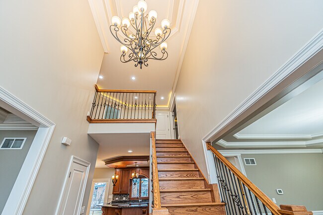 Building Photo - 361 S Elm St