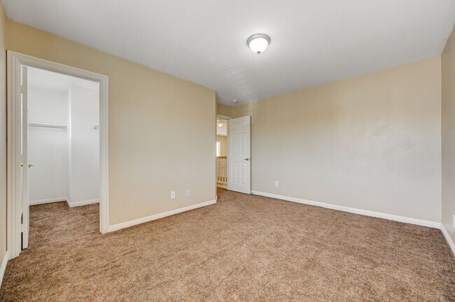 Building Photo - 1107 Aldenwood Ave