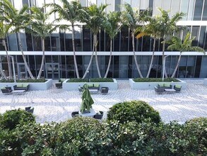 Building Photo - 2960 NE 207th St