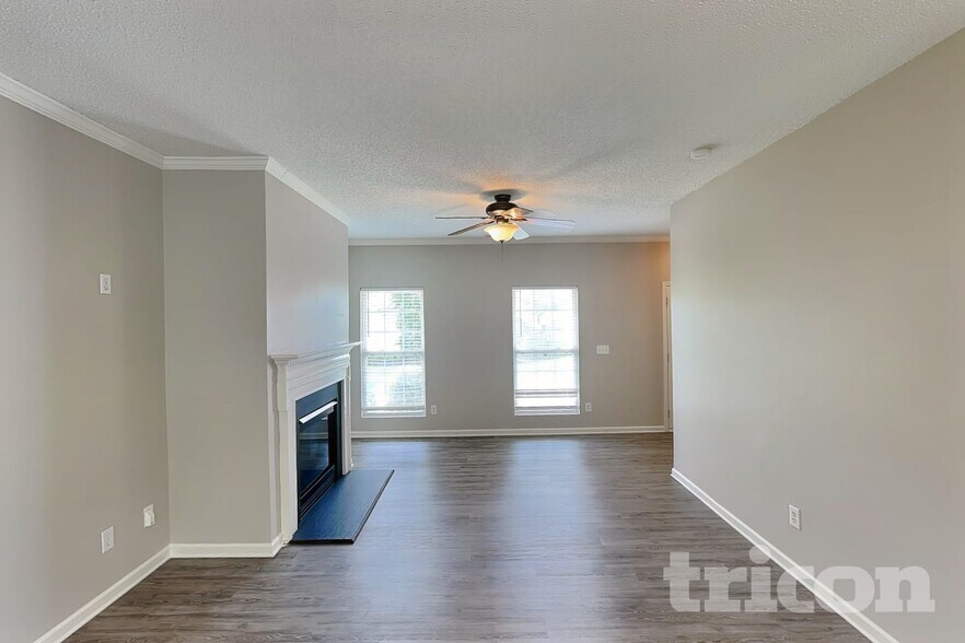 Building Photo - 5862 Mahogany Pl SW