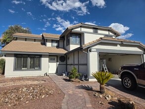 Building Photo - 2314 Heavenly View Dr