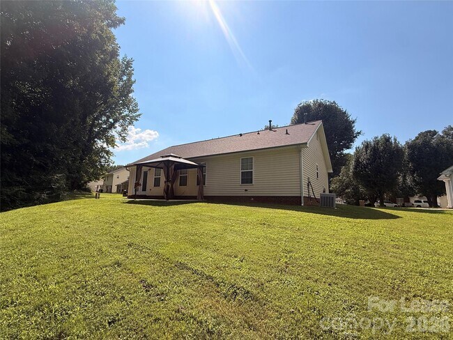 Building Photo - 7124 Rumple Rd