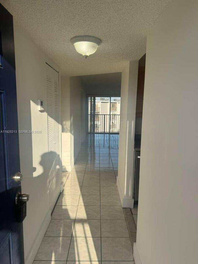 Building Photo - 8700 N Sherman Cir