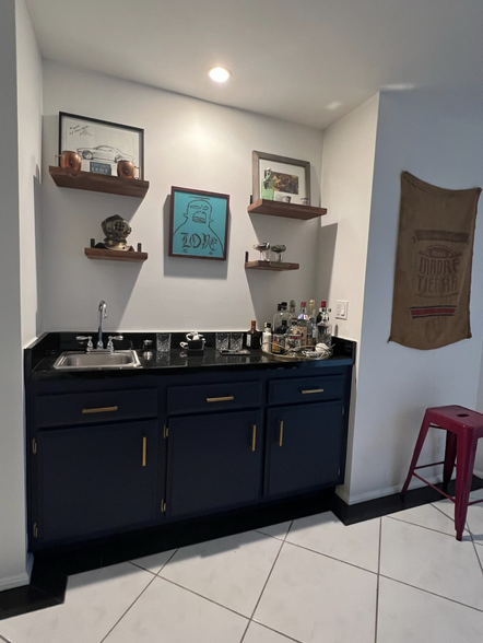 and a wet bar. - 311 Bora Bora Way