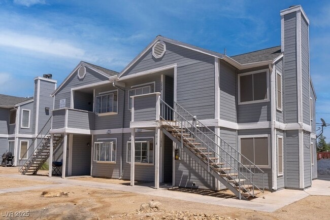 Building Photo - 1914 Dwarf Star Dr