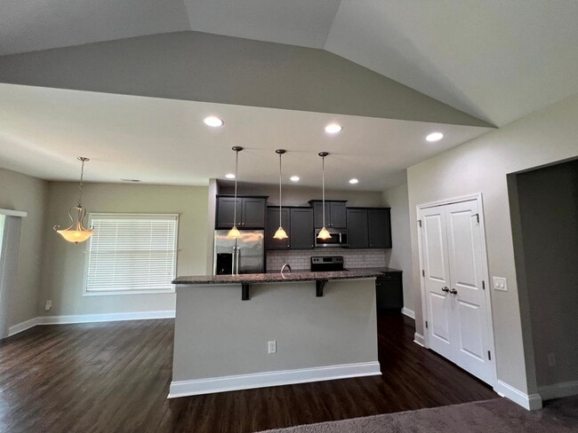 Building Photo - 198 Meherrin Lp