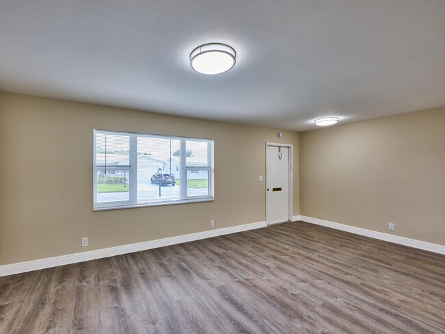 Building Photo - 2081 SW 13th Terrace