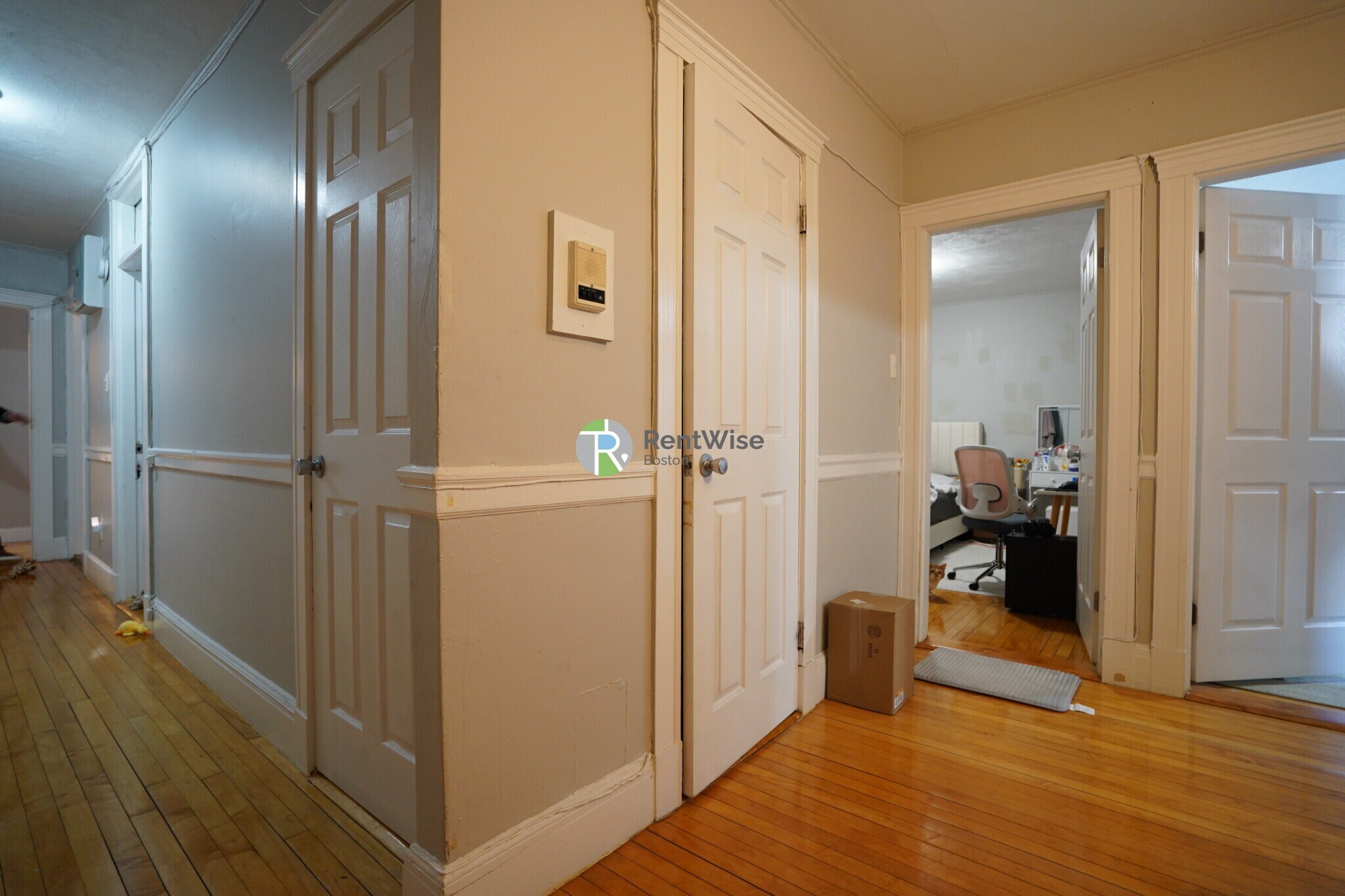 Building Photo - 142 Davis Ave