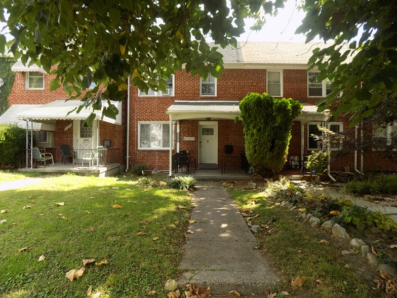 Building Photo - 2329 Ashburton St