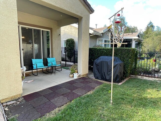 Building Photo - 92 Liberty Ln