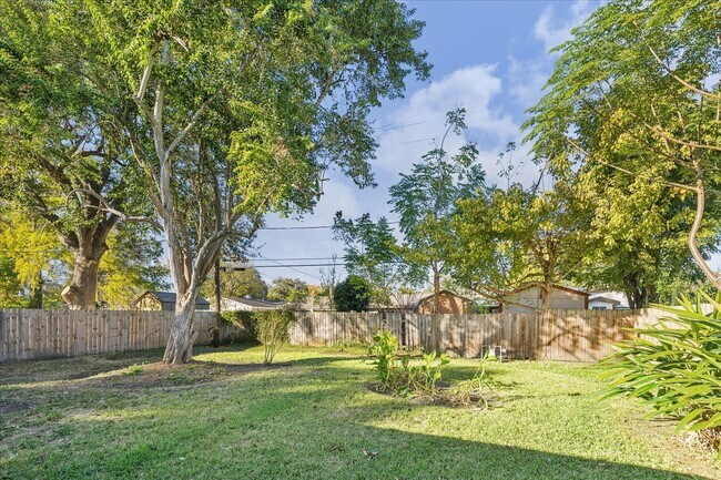 Building Photo - 6314 Mobud Dr