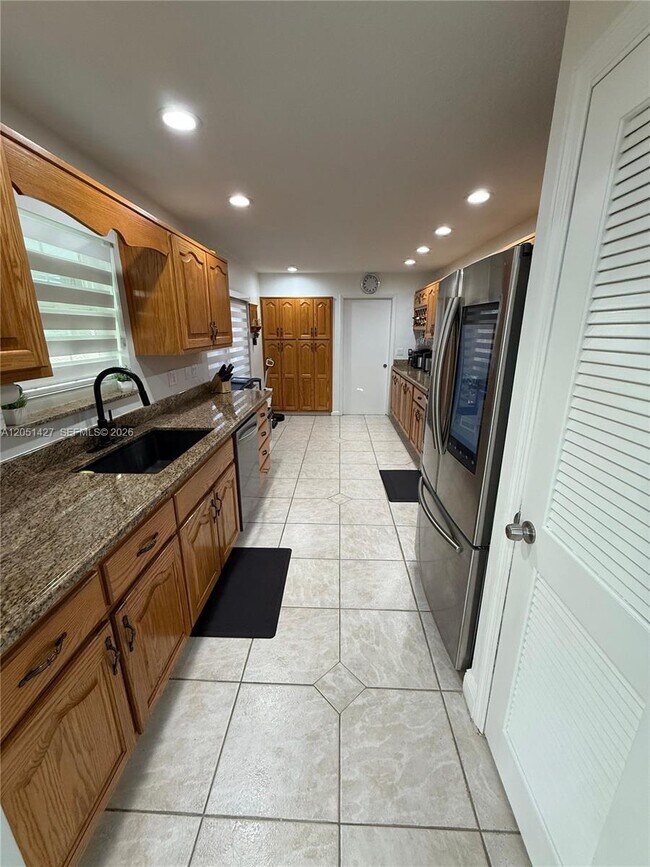 Building Photo - 1711 N Anhinga Ln