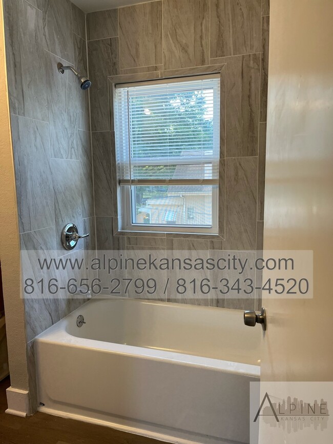 Building Photo - Beautiful Rehab on Corner Lot in Midtown, ...