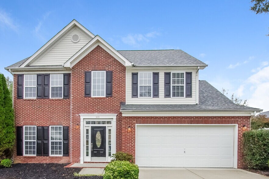 Primary Photo - 3435 Fairfax Woods Dr