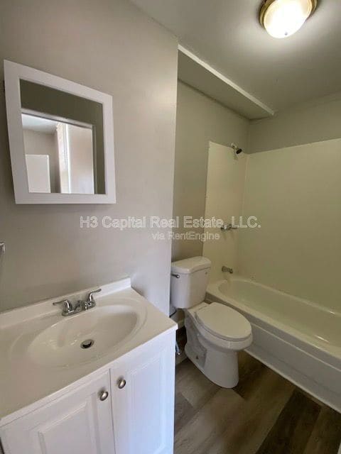 Building Photo - 809 Greenwood St