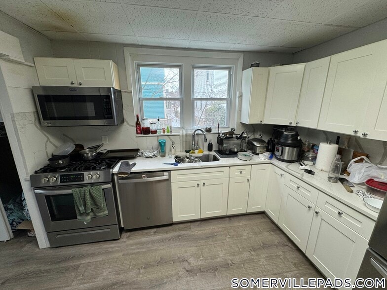 Building Photo - 11 Burnham St