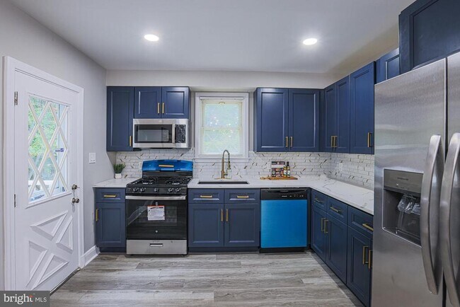 Building Photo - 5809 Eurith Ave