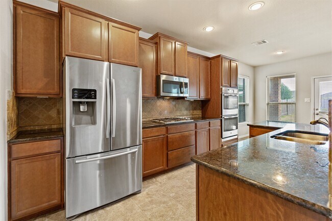 Building Photo - 11614 Lantana Reach Dr