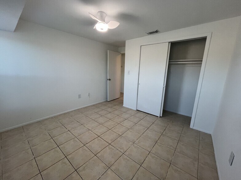 Building Photo - Updated 3-Bedroom Home with Granite Kitchen & One-Car Garage