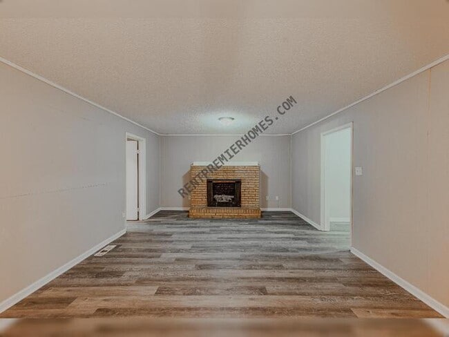 Building Photo - 306 Kay St