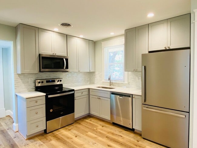 Building Photo - 2507 Seminary Ave