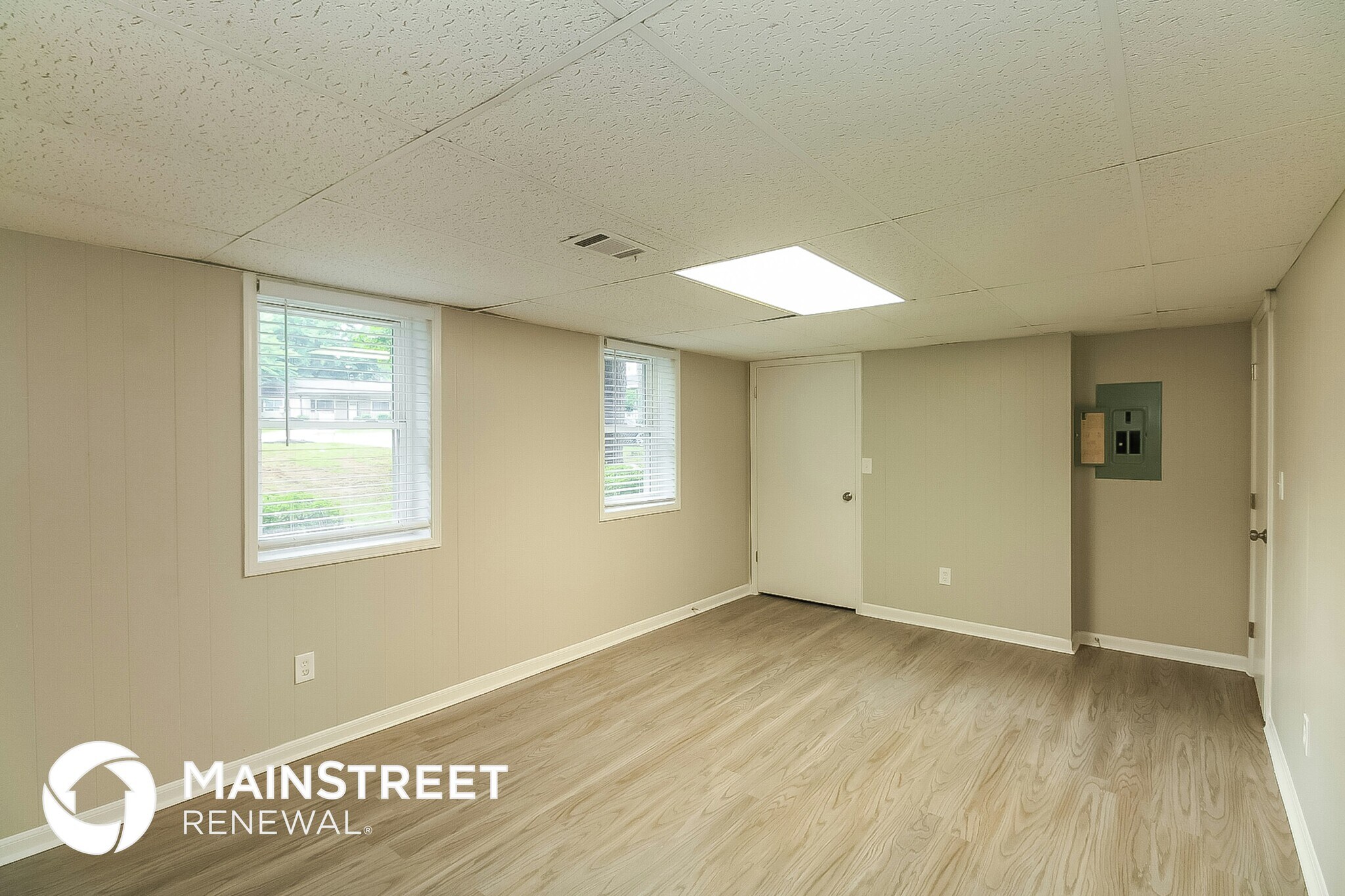 Building Photo - 7548 Colonial Ct