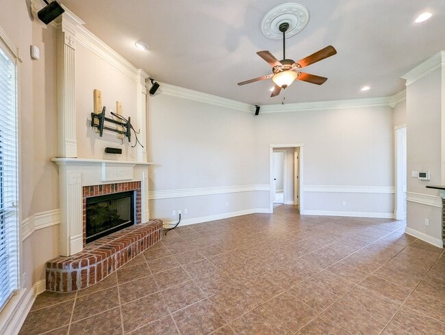 Building Photo - North Bossier Rental