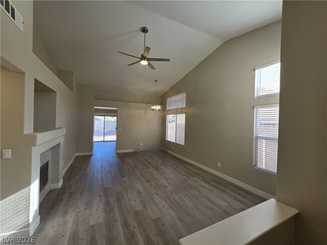 Building Photo - 626 Palmwood Ln