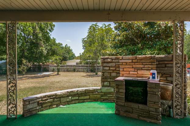 Building Photo - 600 Antler Dr