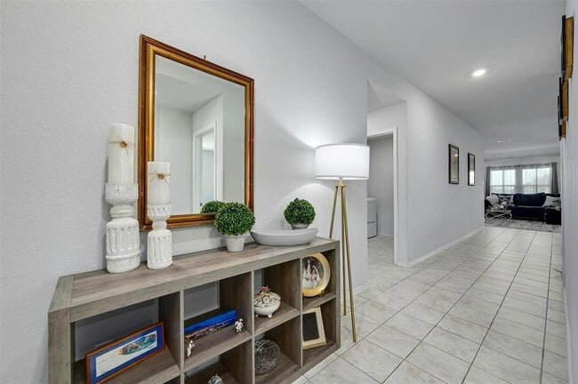 Building Photo - 1045 Taggart Trail