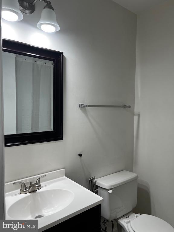 Building Photo - 2312 Glade Bank Way