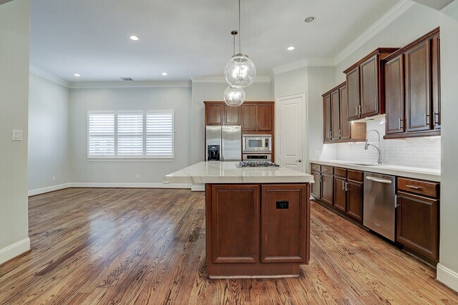 Building Photo - 1539 Haddon St