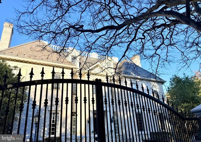 Building Photo - 1289 Ballantrae Farm Dr