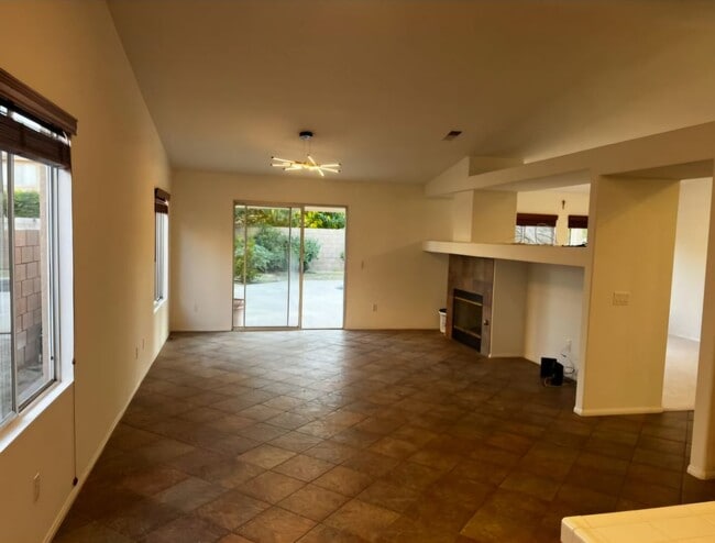Building Photo - 3bed 3bath w/Pool La Quinta House for rent