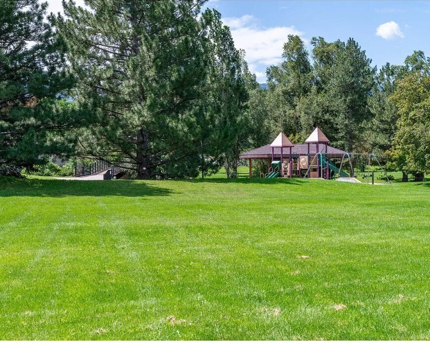 Building Photo - 2633 Sherwood Cir