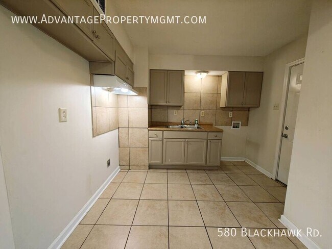Building Photo - 580 Blackhawk Rd