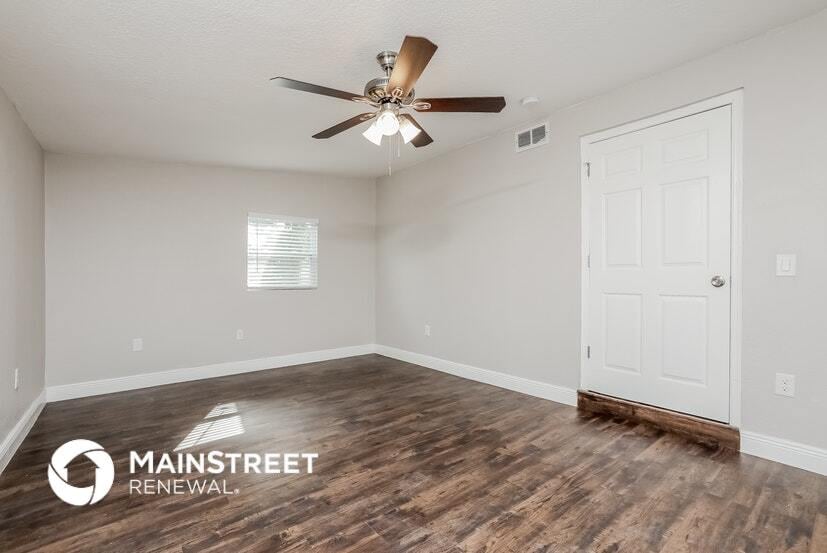 Building Photo - 5709 Ridgeway Dr