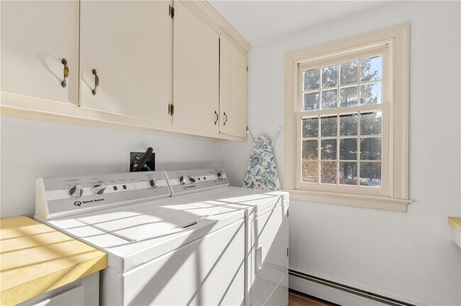 Building Photo - 1191 N MAIN Rd