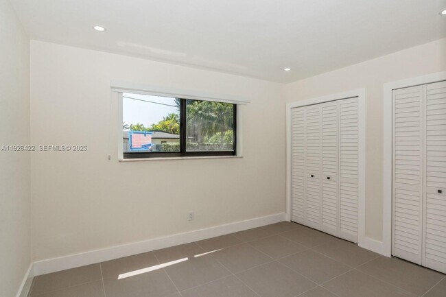 Building Photo - 7001 SW 126th St