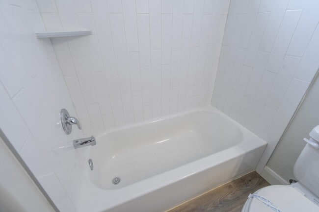 Building Photo - 548 N 550 W