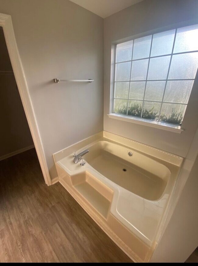 Building Photo - 108 Winchester Ln