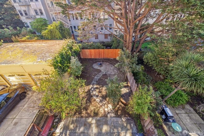 Building Photo - 1241 Fulton St