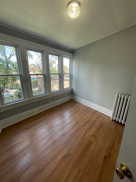 Building Photo - 227 Glenridge Ave