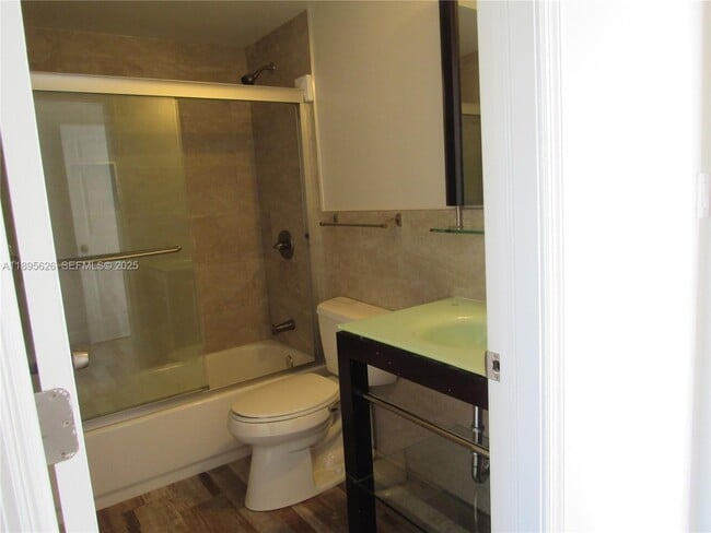 Building Photo - 440 NW 15th Ave