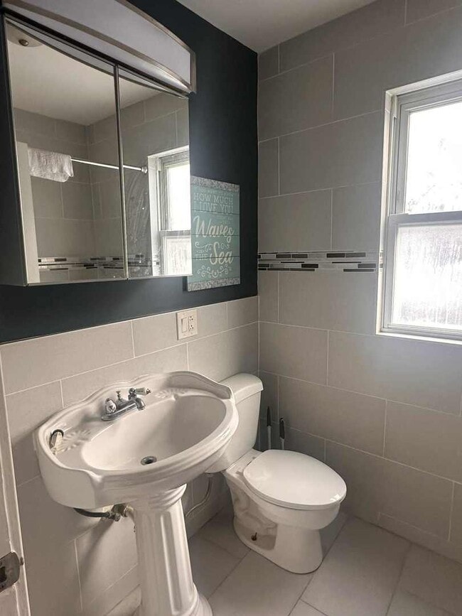 Building Photo - 3719 W Hirsch St